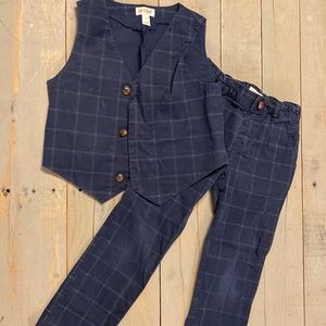 Cat and Jack, 2-piece, vest and pants suit set, 5T GUC